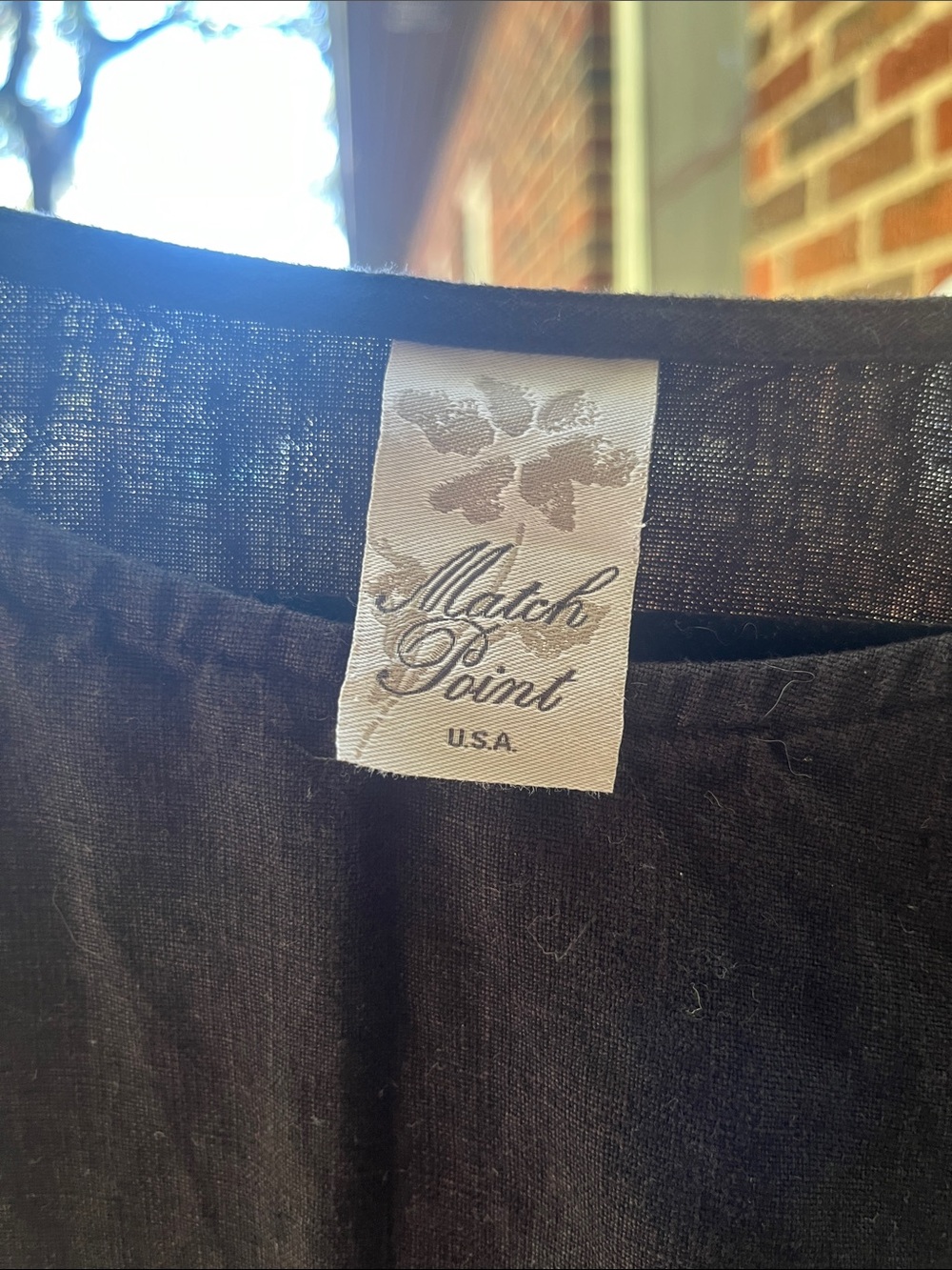 Match point black linen top